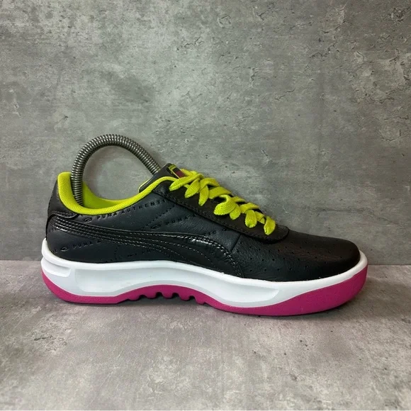 Puma Authentic Leather Sneakers Womens sz 7.5 - grey/pink - Picture 3 of 6